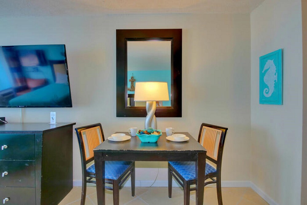 Landmark Resort by Elliott Beach Rentals - photo 9