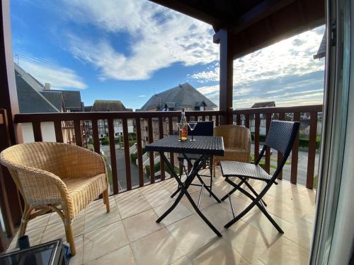 Escale a Balbec Proche Plage Et Centre Ville Cabourg in Cabourg, France