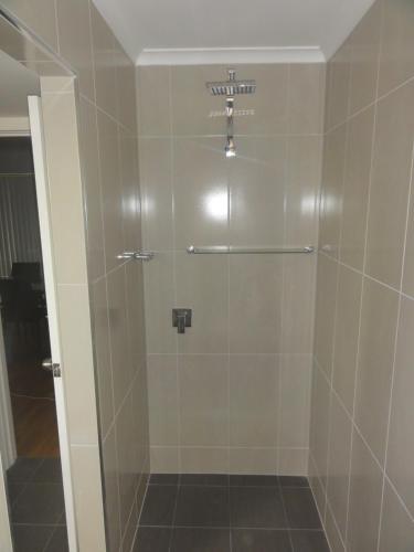 Prime location & spacious — Adelaide — photo 3