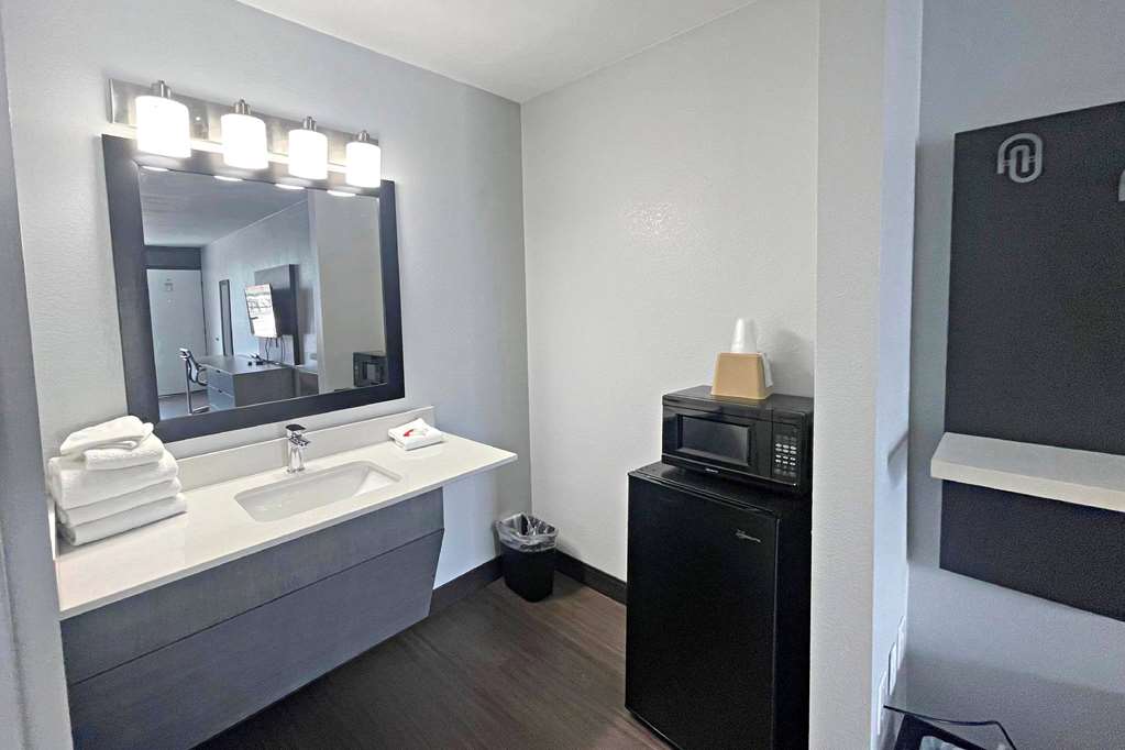 Travelodge by Wyndham Pigeon Forge Dollywood Lane - photo 12