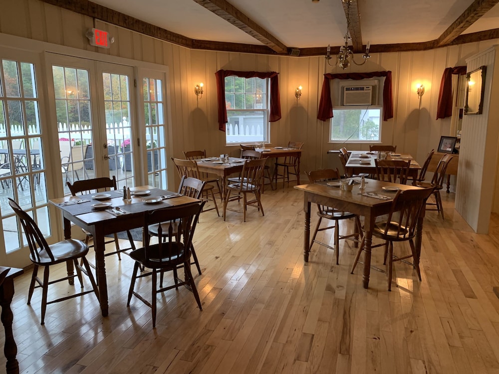 Lovett s Inn and Restaurant - photo 46