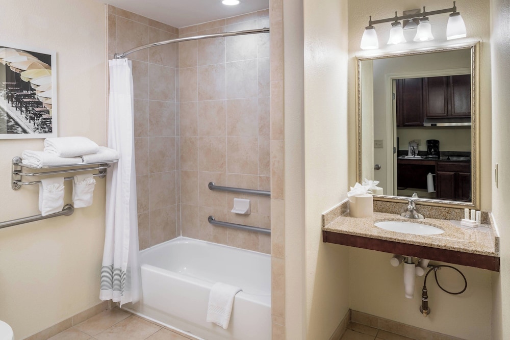 TownePlace Suites by Marriott San Antonio Airport - photo 15