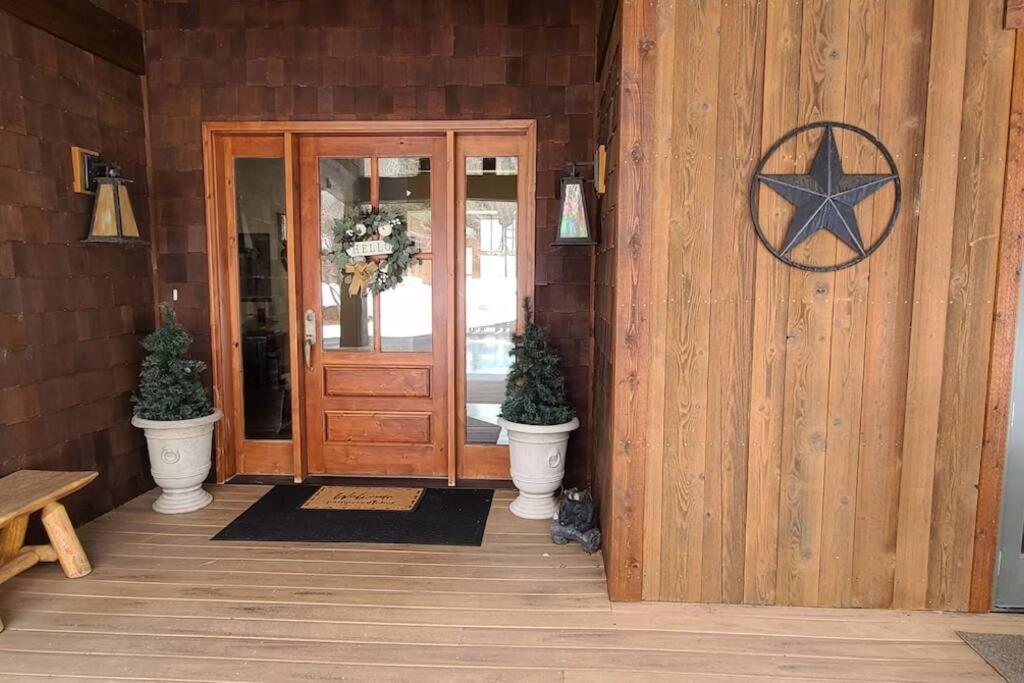 Low Tax Luxe Mountain Getaway by Aspen in Carbondale, United States