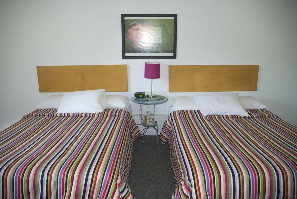 Easterner Motel - photo 14