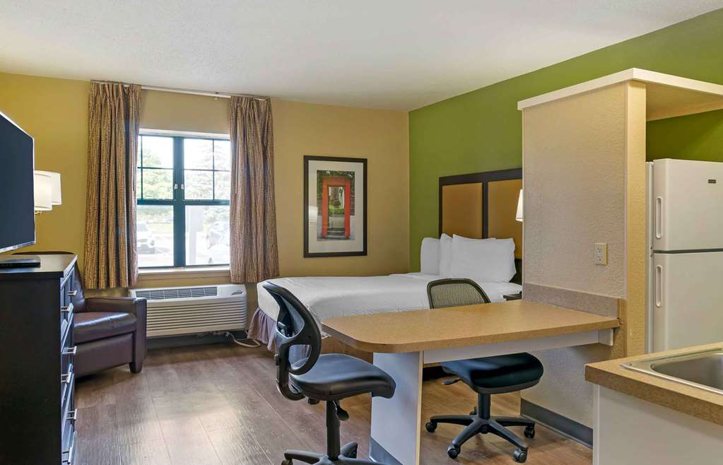 Extended Stay America Suites Detroit Madison Heights - photo 9