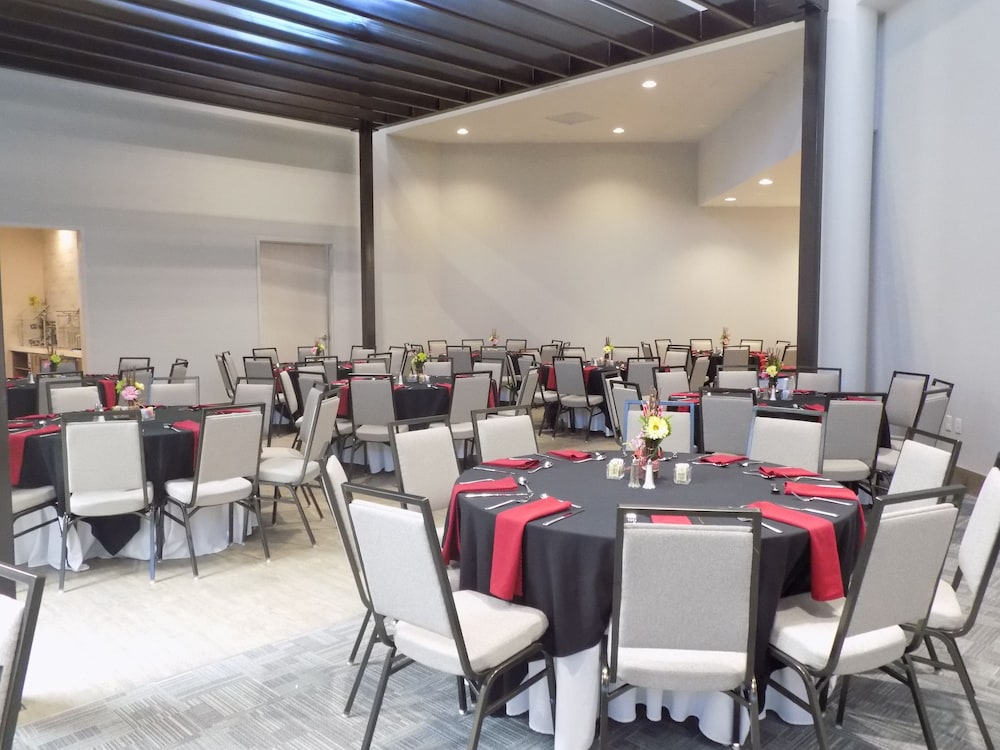 Holiday Inn Orlando International Airport by IHG - photo 87
