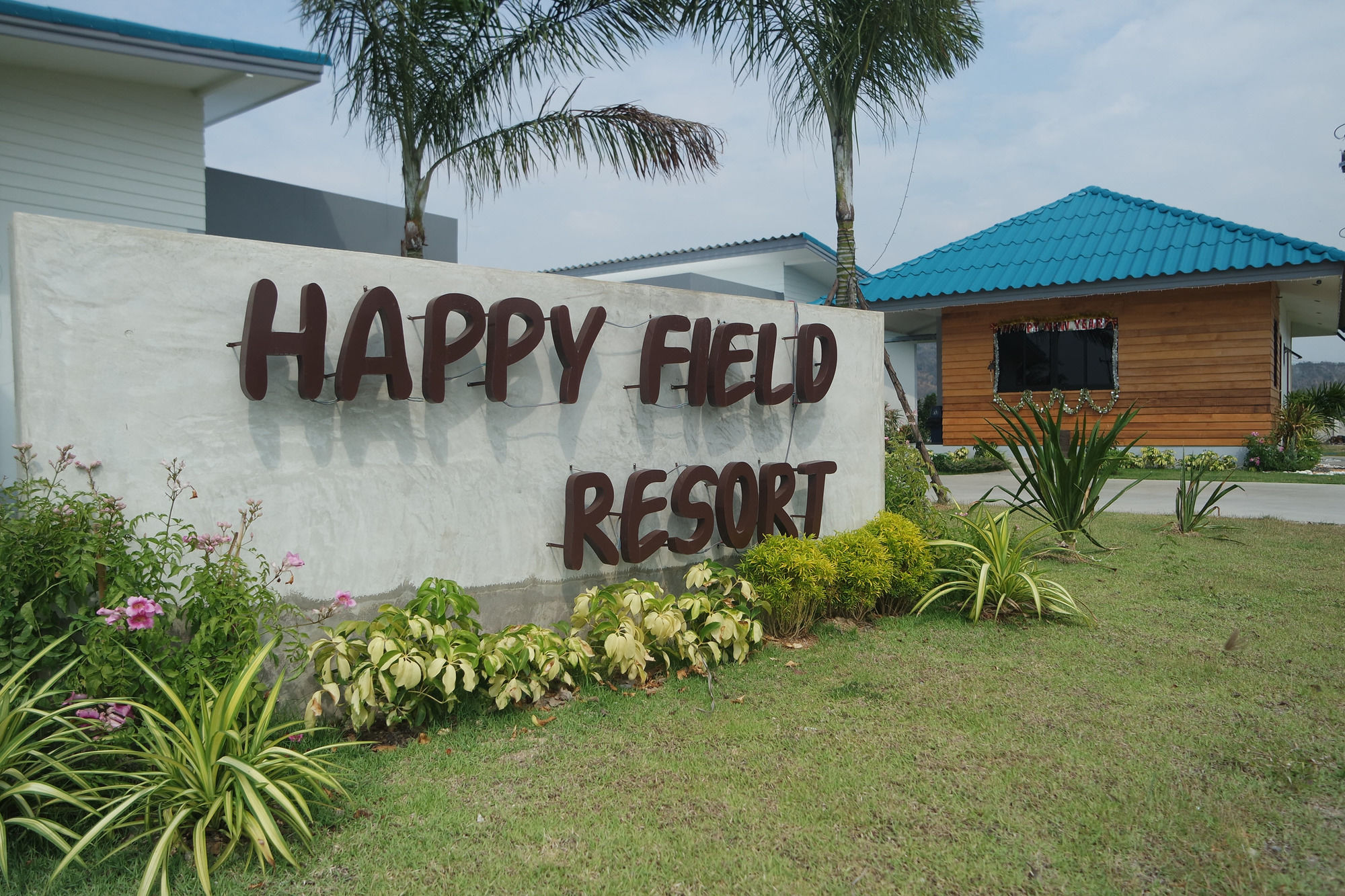 Happy Field Resort Cha am in Cha-Am, Thailand