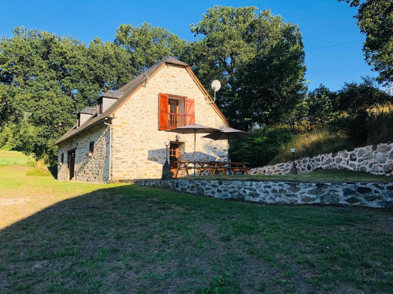 Le Pargagnat - carbon neutral hotel in Prechac