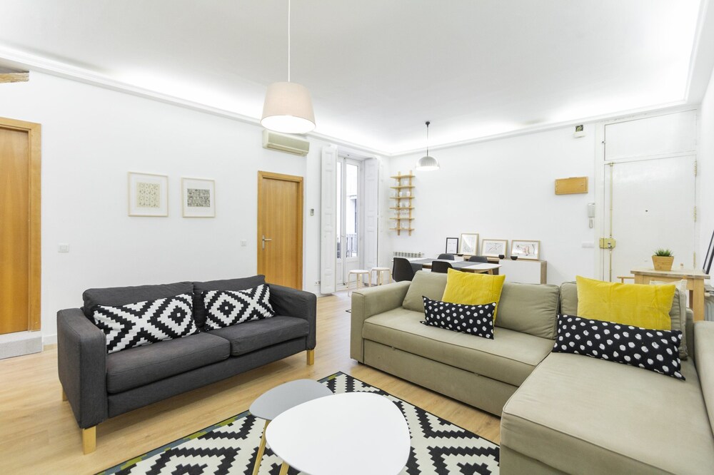 Dobo Homes Zurbano hotel Almagro Madrid