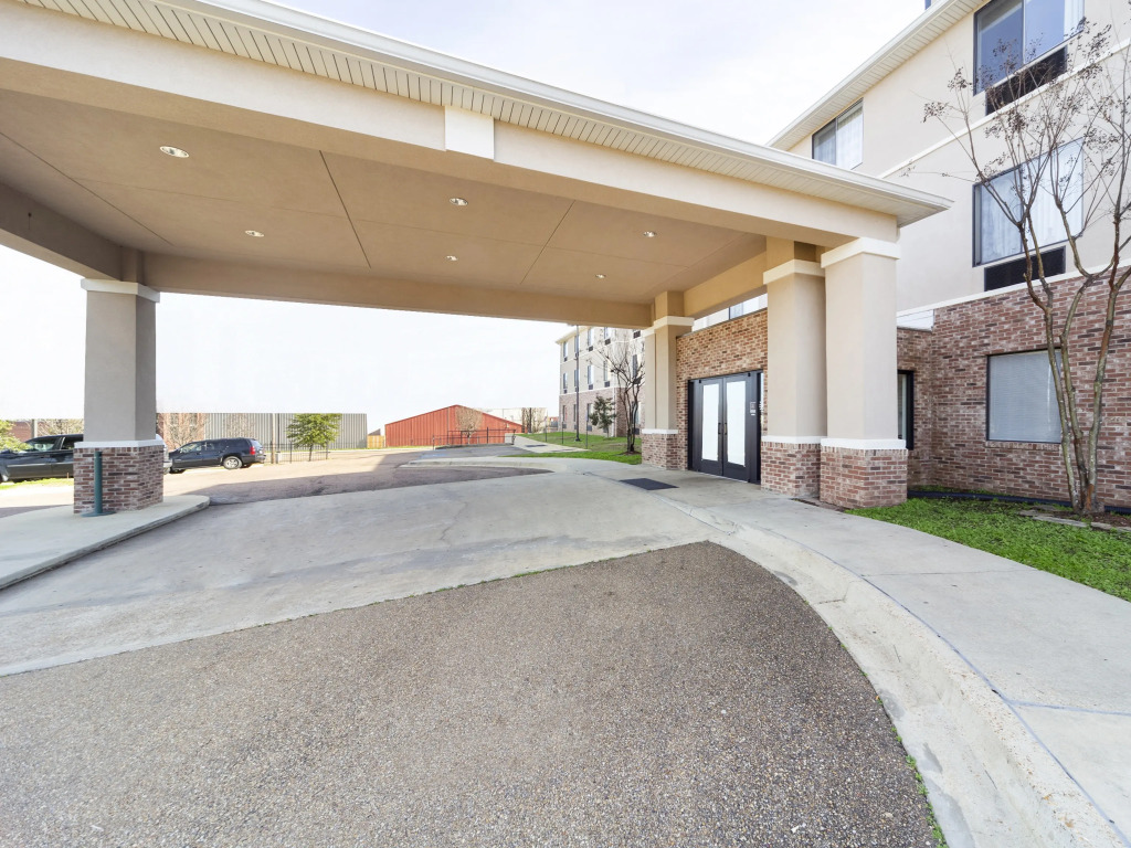 Ramada by Wyndham Jackson MS - photo 15