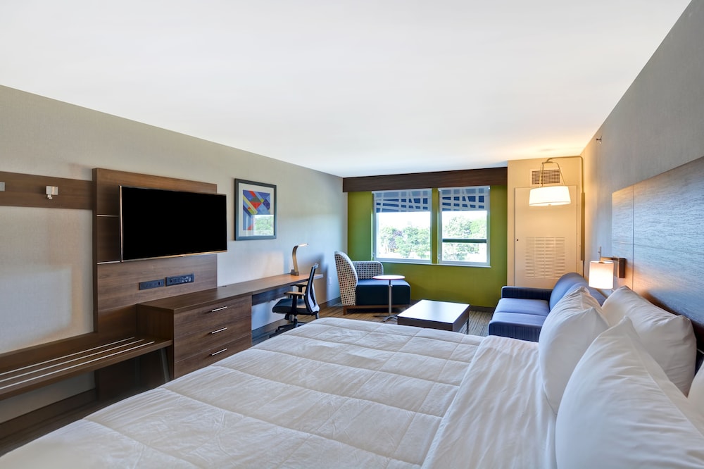 Holiday Inn Express Boston by IHG - photo 36