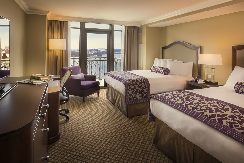 The Edgewater - photo 13