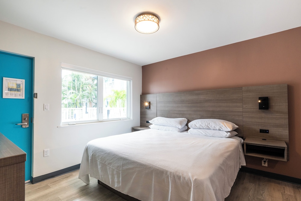 Rolo Beach Hotel - photo 88