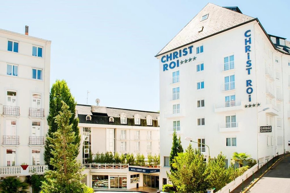Hotel Christ Roi in Lourdes, France