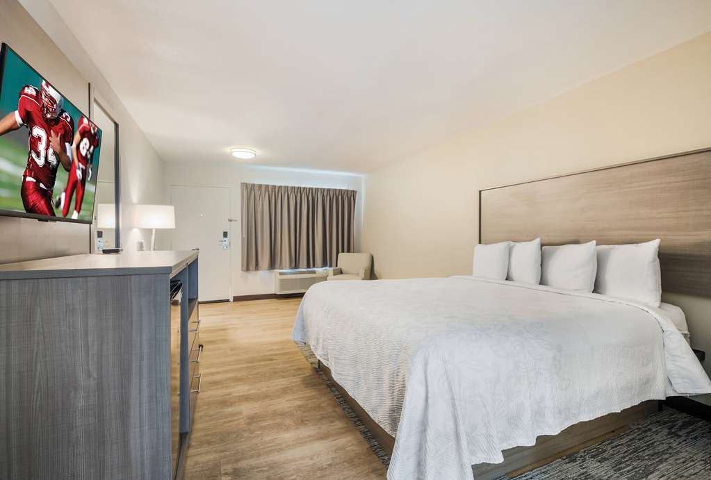 Days Inn by Wyndham Chula Vista San Diego - photo 23