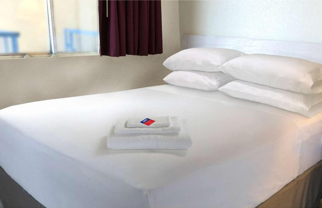 Americas Best Value Inn Asheville - photo 4