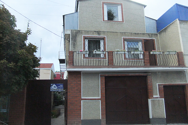 Ispansky dvorik - carbon neutral hotel in Anapa