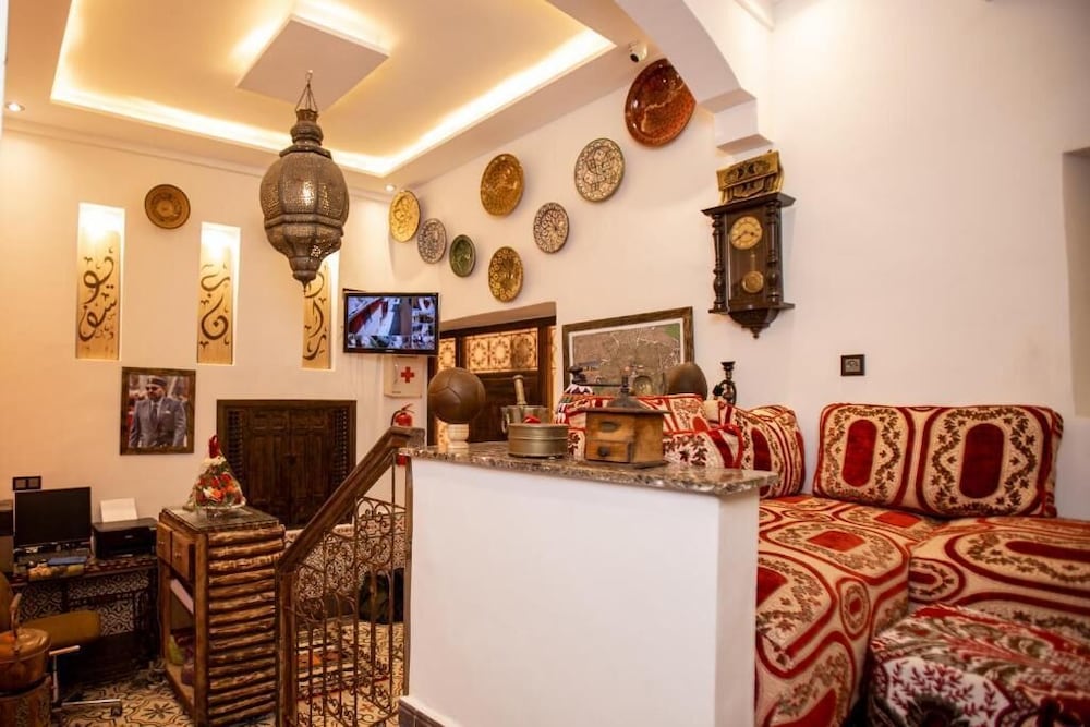 Hostel Dar Ben Youssef — 4-Star Luxury Hotel in Marrakesh, Morocco