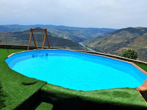 Riba Loivos Village Casa C T3 — 4-Star Luxury Hotel in Alijo, Portugal