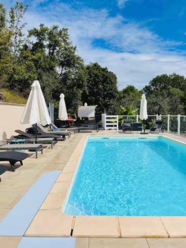 Gite Des Teilles — 4-Star Luxury Hotel in Brive-La-Gaillarde, France