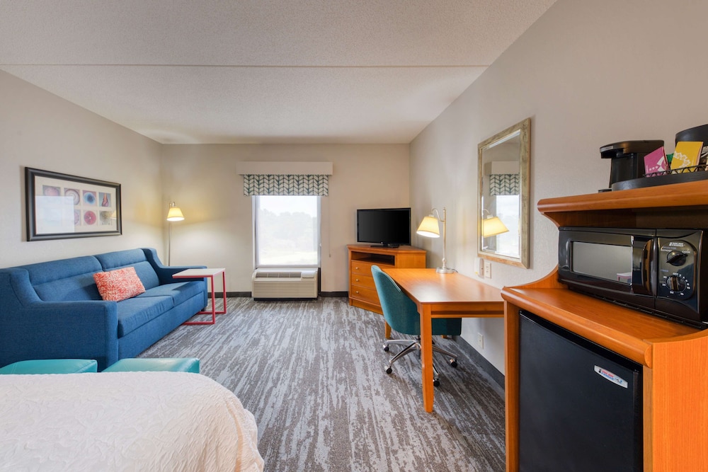 Hampton Inn Wilmington University Area Smith Creek Station - photo 19