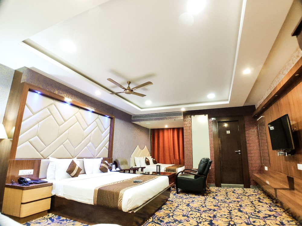 Hotel Vishnu Empire — Rewa