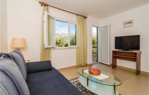 Three Bedroom Apartment In Zaton Veliki