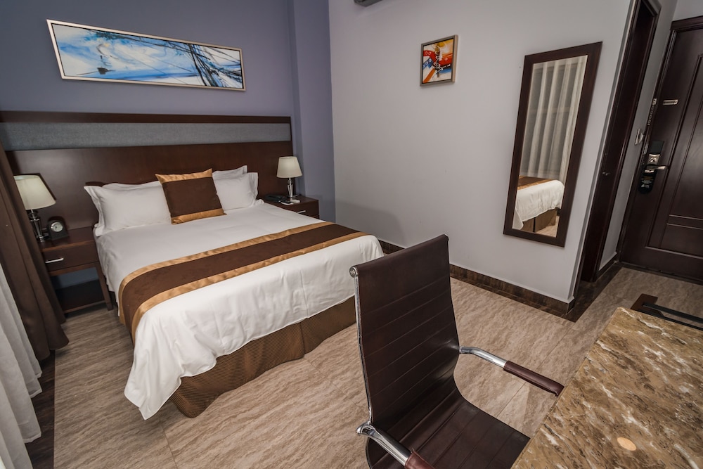 Hotel City Plaza & Suites — David — photo 3