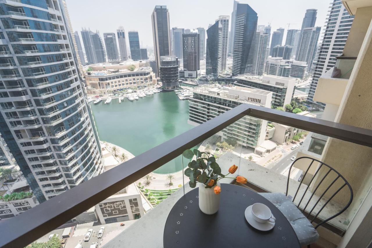 Higuests Artistic Waterfront Apt Perfect for Beach Lovers — 4-Star Luxury Hotel in Dubai, United Arab Emirates