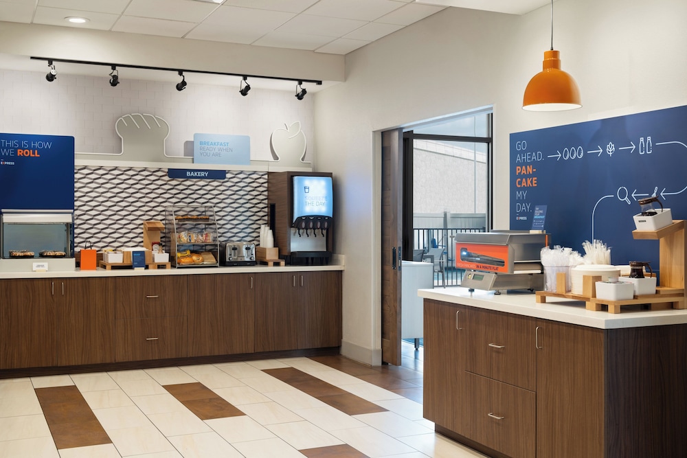 Holiday Inn Express & Suites Tampa East Ybor City by IHG - photo 28