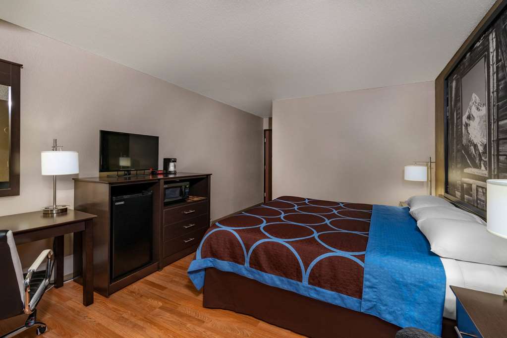 Super 8 by Wyndham Cortez Mesa Verde Area - photo 19