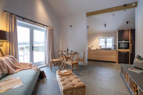 The Coach House Lyth Valley by LetMeStay — 4-Star Luxury Hotel in Kendal, United Kingdom