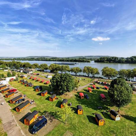 Rheingau 524 Schlaffassdorf direkt am Rhein — hotel in Geisenheim