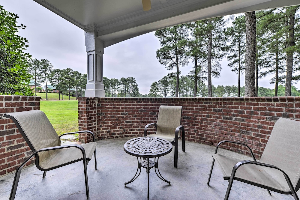 Resort Style Condo Suite On Golf Course W Pool — Spring Lake