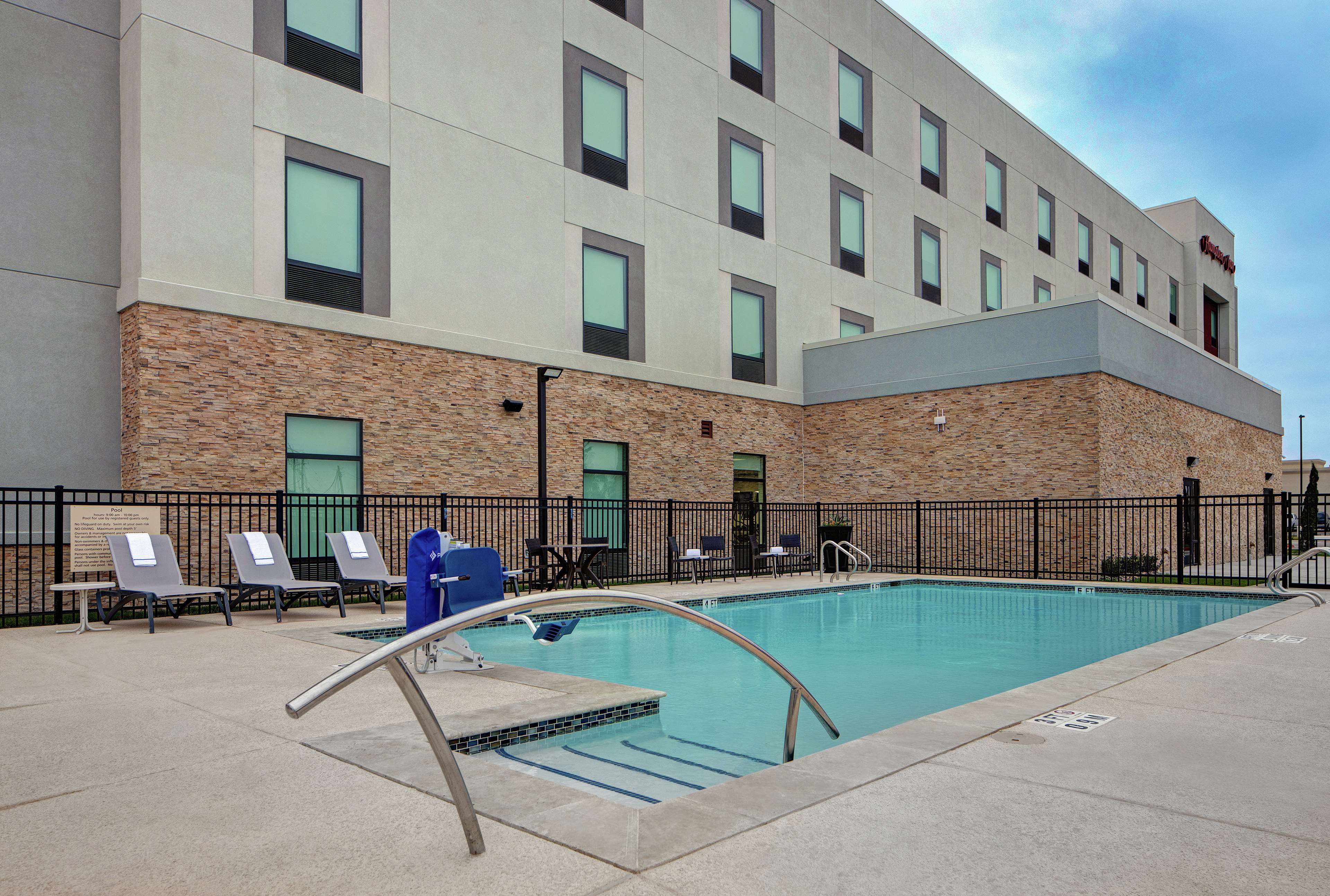 Hampton Inn Weslaco - photo 11