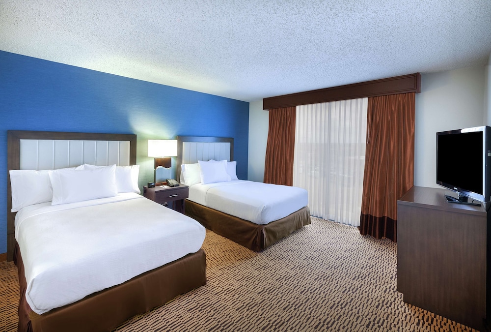 Embassy Suites by Hilton Dallas Market Center - photo 18
