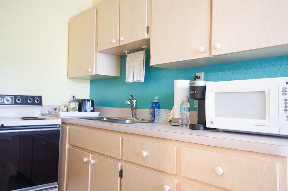 Mar Bay Motel &Suites - photo 30