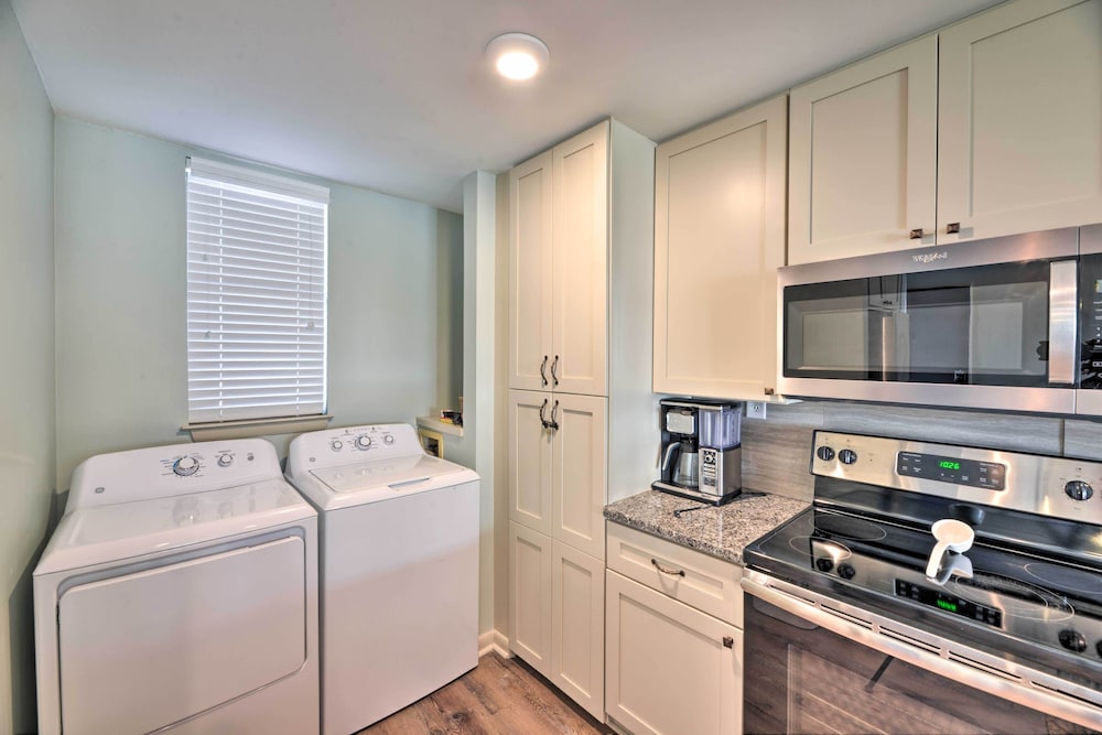 Summer Winds Resort Condo with Ocean Views - photo 8