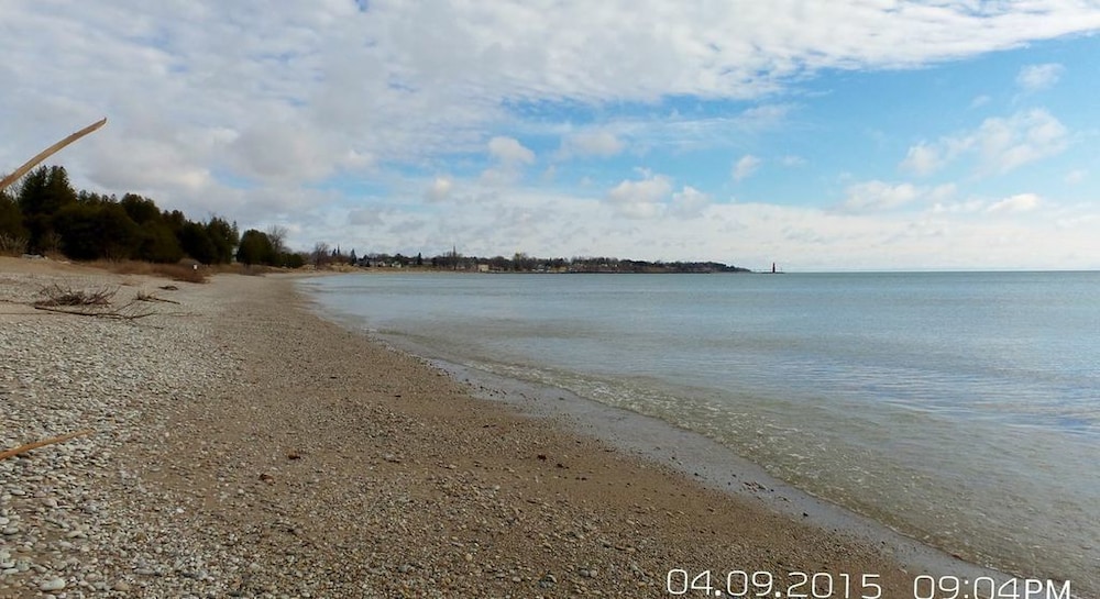 Algoma Beach Motel - photo 95