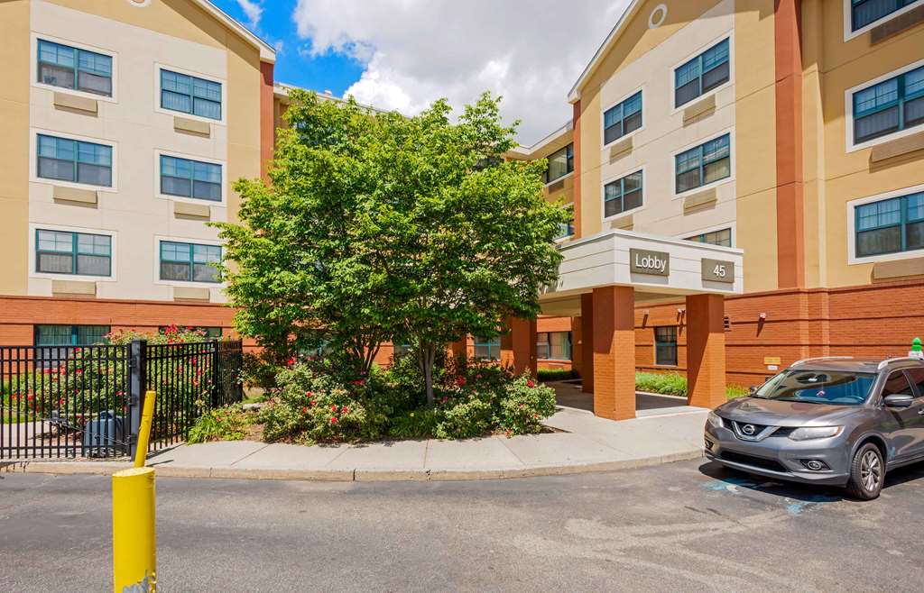 Extended Stay America Suites Elizabeth Newark Airport - photo 3