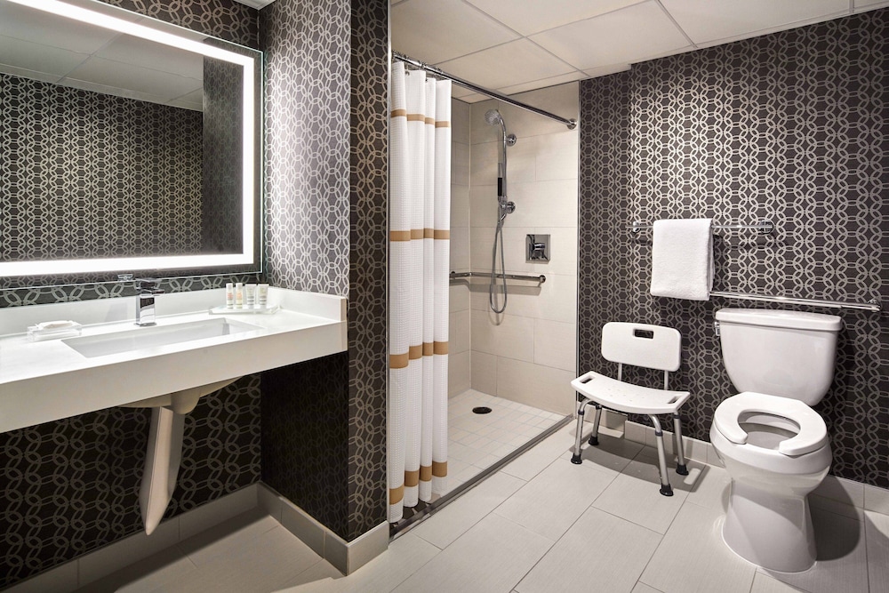 Los Angeles Airport Marriott - photo 23