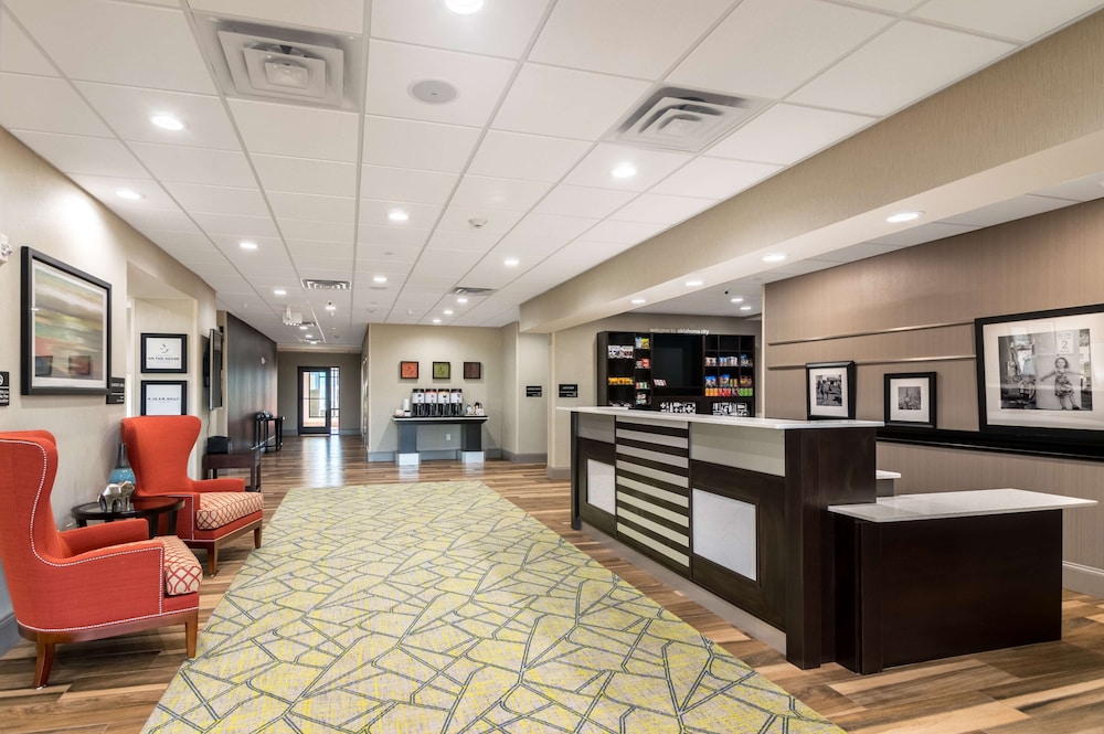 Hampton Inn Oklahoma City Northeast - photo 3