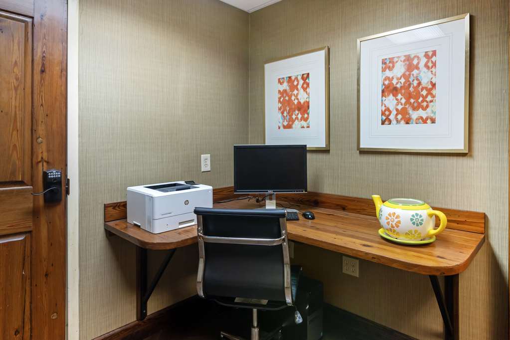 Best Western Colonial Inn - photo 23