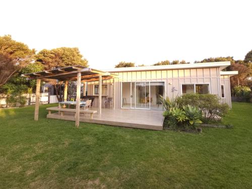 Stylish Seabreeze Getaway - last minute hotel in Unknown City
