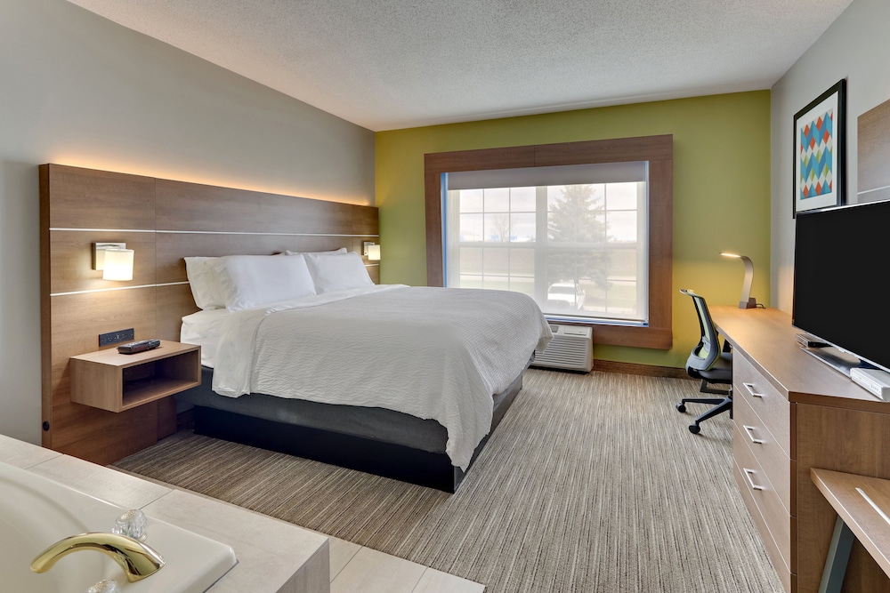 Holiday Inn Express Hotel & Suites Bad Axe by IHG - photo 18