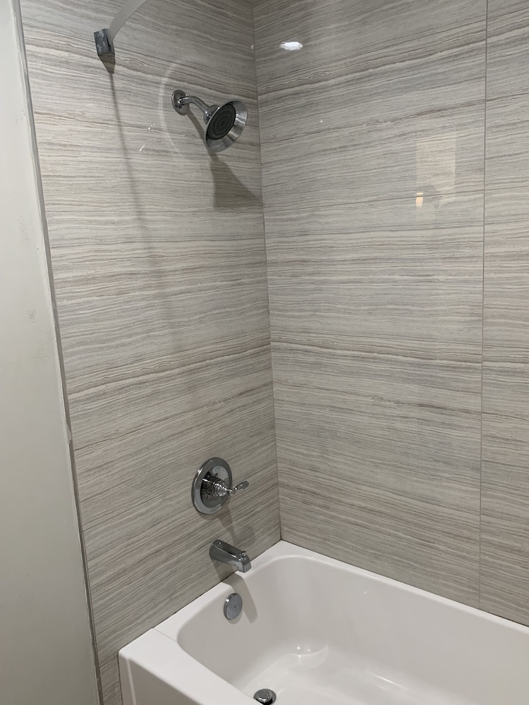 Buena Park Inn - photo 26