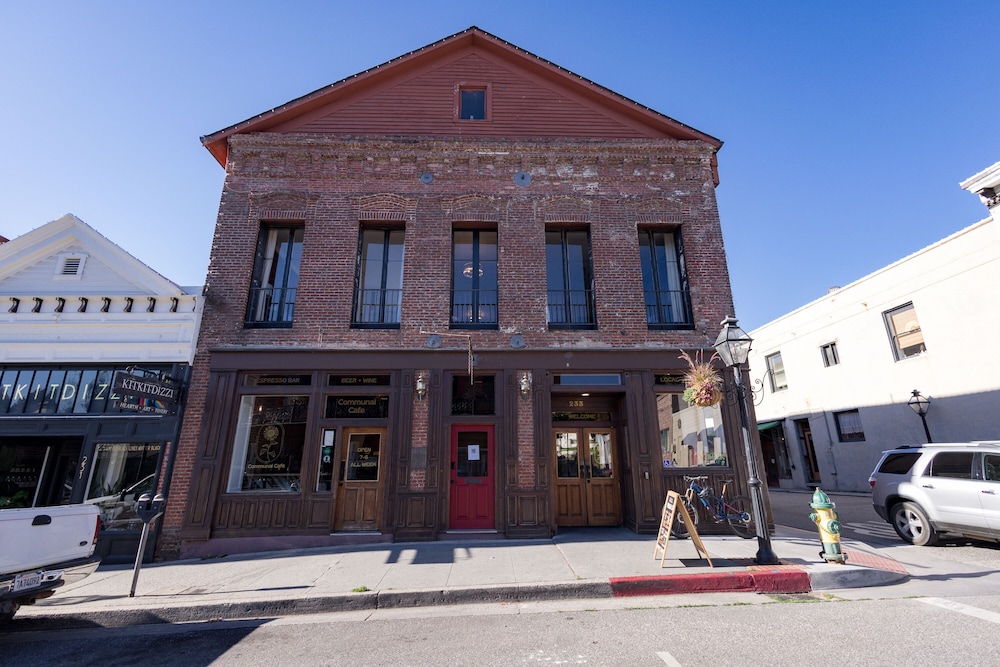 Speakeasy Suites — hotel in Nevada