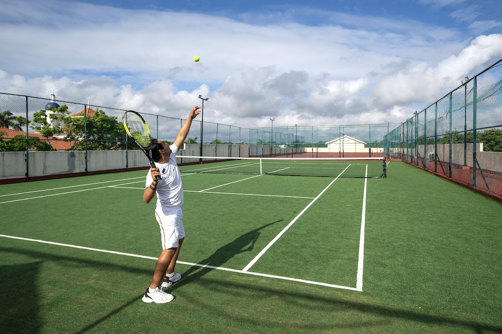 Tennis court