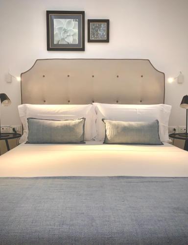 Normanni 5 Rooms & Apartment — 4-Star Luxury Hotel in Palermo, Italy