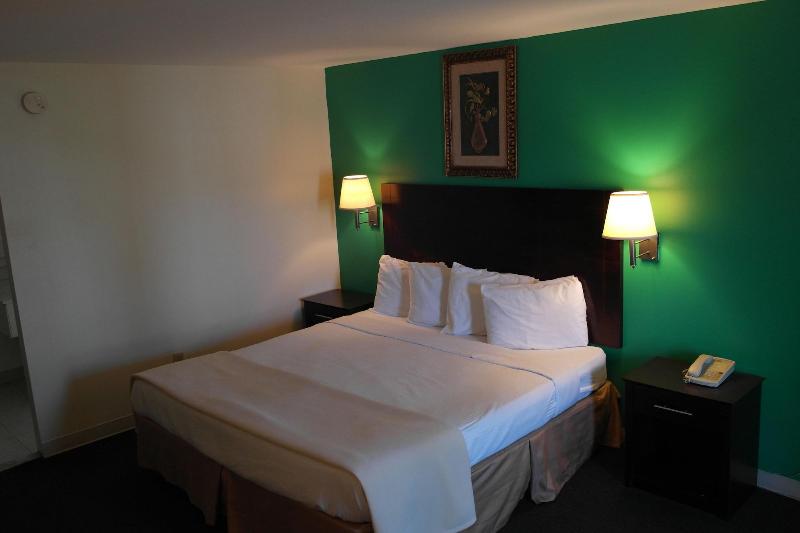 Crystal Inn Eatontown — hotel in Eatontown